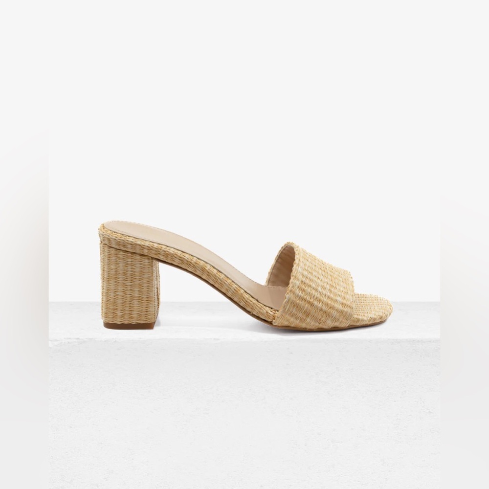 π Andrea Gomez Claudia Natural Raffia Mule Size 37 US 7 Retail $300 *CURRENT* - Picture 3 of 13